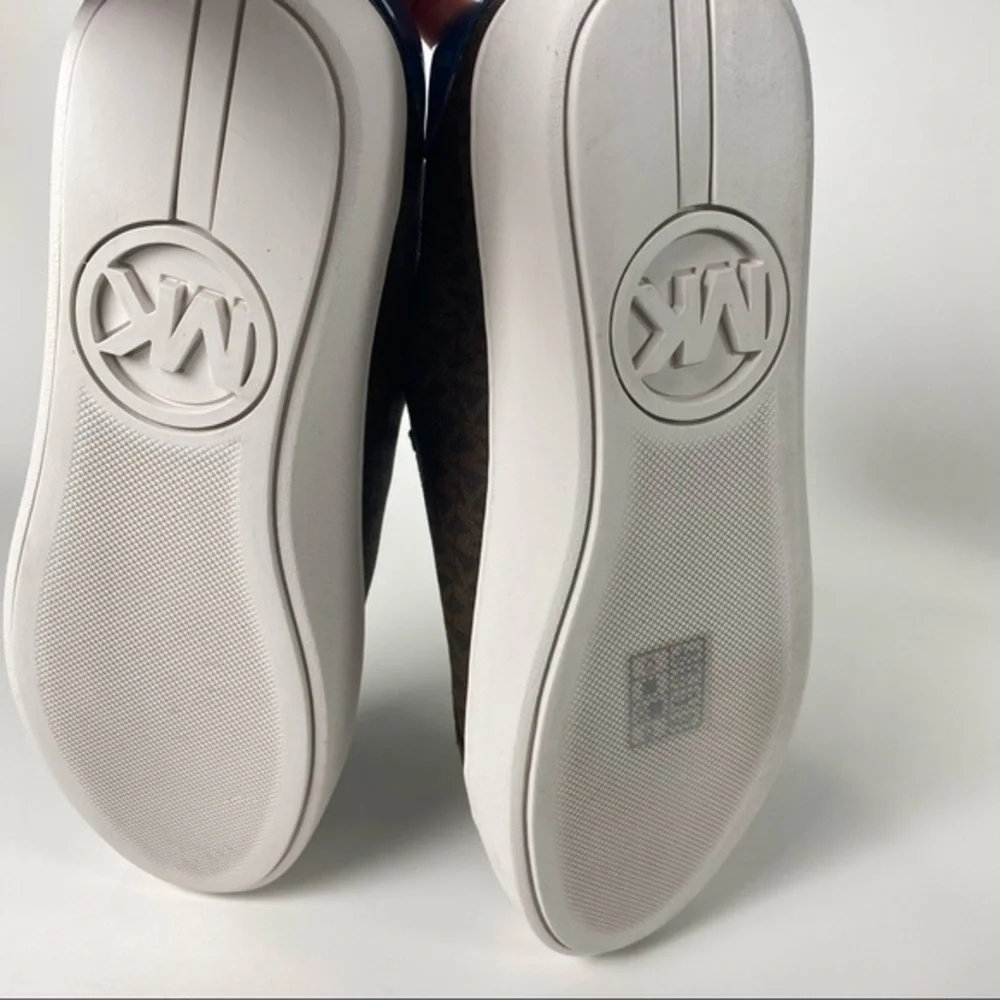 Michael Kors Sneakers size 9